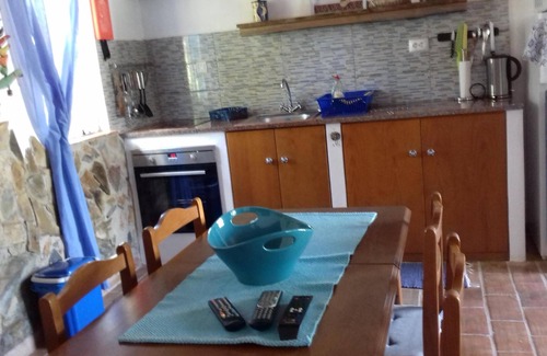 Baiona Casa | Casa Palmeira se encuentra en un oasis verde, piscina comunitaria, playa a unos 7 km,