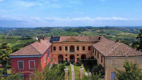 Agliano Terme Apartamento | Casa Paolina