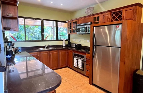 Valle Pura Vida Casa | Casa Paraíso en la Jungla, 4 Bedroom, Canopy level home