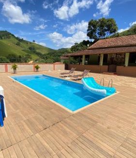 Sao Jose do Ribeirao Casa | Casa para temporada em Fazenda, natureza exuberante, muito verde.