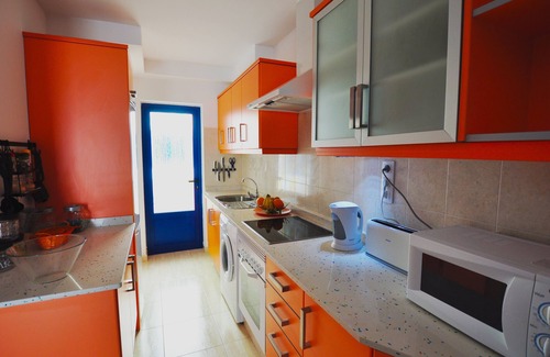 Caleta de Famara Apartamento | Casa Paradiso with great views perfect for surf or family holidays