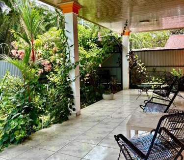Parrita Casa | Casa Paraiso Tropical