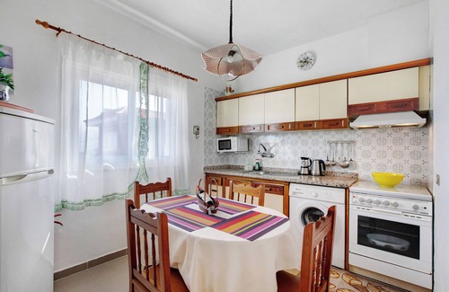 Icod de los Vinos Chalet De Esquí | 'Casa Paseo Mirabal' con vistas al mar, terraza privada y Wi-Fi