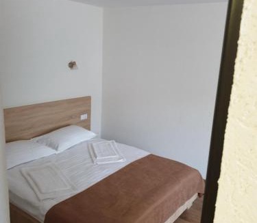 Lupeni Casa | Casa Patricia