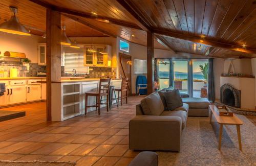 Ensenada Villa | Casa Patron - Cozy fun on the beach