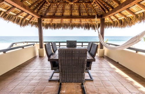 San Pedro Mixtepec Villa | Casa Paz -Villa Frente al Mar de 3 Recamaras con amenidades de Resort!-