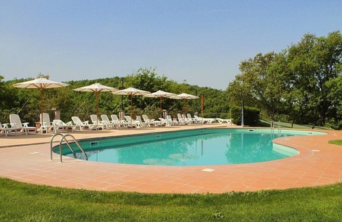 Sorano Casa | Casa Pegaso A: Un acogedor apartamento ubicado en una zona montañosa.