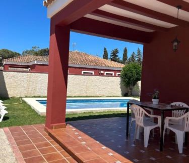 Conil de la Frontera Chalet De Esquí | Casa pepi Puntalejos