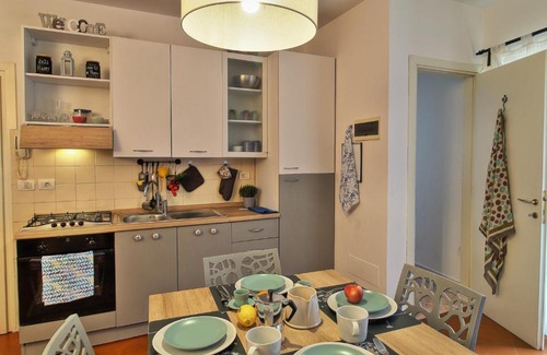 Lazise Old Town Apartamento | Casa Peppa