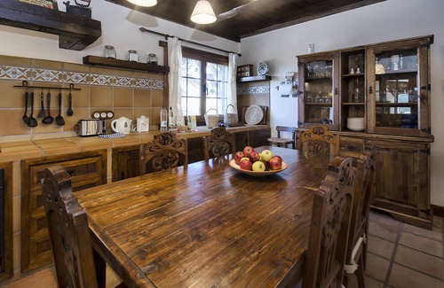 Masdache Casa | Casa Perdomo, Lujo entre Viñedos y Cultura