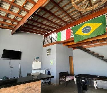 Bairro da Enseada Casa | Casa Perto da praia com piscina privativa