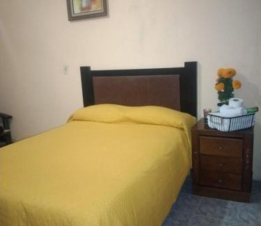 Colonia del Cristo Casa | Casa petirrojo - habitaciones en Pátzcuaro