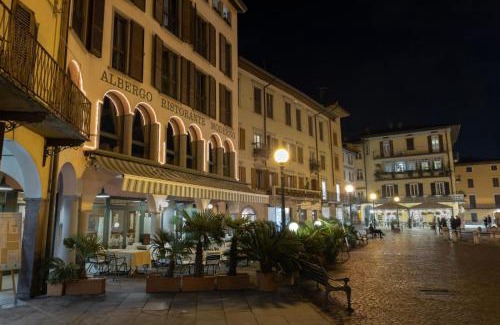 Lovere Old Town Casa | Casa Piazza Del Porto