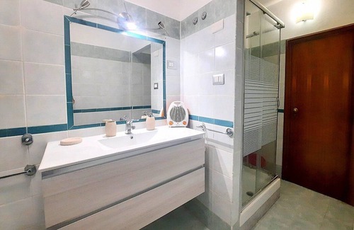 Castellammare di Stabia Apartamento | Casa Pistillo: A welcoming apartment situated in a central location, at a short distance from the beach, with Free WI-FI.