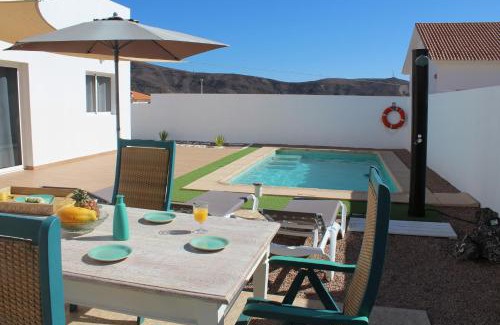 Tarajalejo Casa | Casa piscina privada climatizada Tarajalejo 3 habitaciones