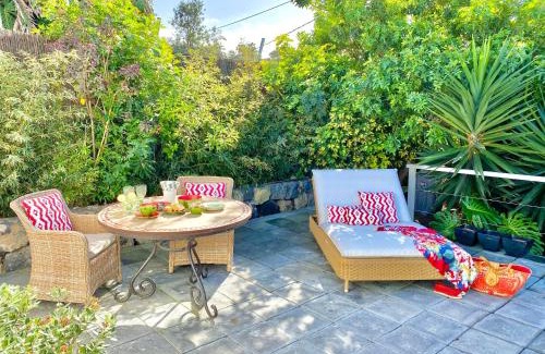 La Orotava Casa | Casa Plumeria, a Private paradise with Pool.
