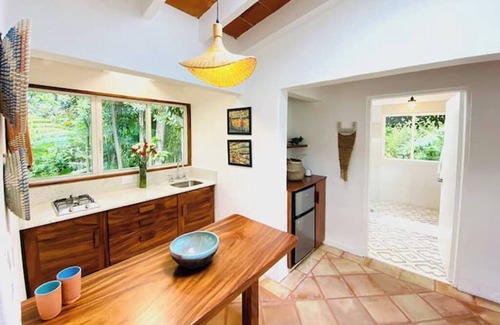 Santo Domingo Casa | Casa Pomona: Spacious 6-bedroom house in delightful Tepoztlán