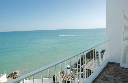 Peneco Beach Casa | Casa Portuguesa- una de Front renovado Pescador Océano Encanto (para 7)
