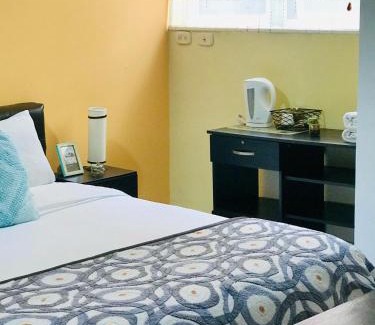 La Gran Via Cama Y Desayuno | Casa Prada Bed & Breakfast