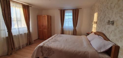 Rasnov Villa | Casa Primaverii