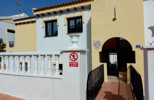 Rojales Apartamento | Casa Prins 2-bed apartment with stunning views