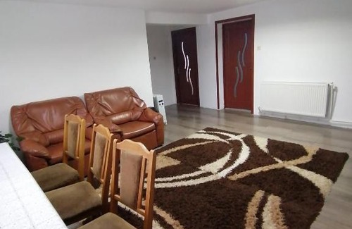 Vulcan Casa | Casa privată aproape de straja si pasul vâlcan