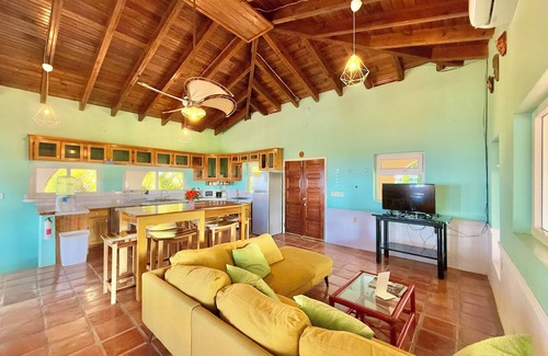 Roatan Casa | ⁠Casa Promesa @ Second Bight Area