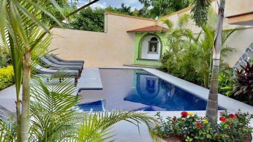 Hidalgo Hotel | Casa Puerto Viejo