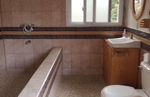 Zona 18 Hotel | Casa Qatzij - Guest House