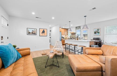 Central East Austin Casa | Casa Que Canta by AvantStay Private Pool Firepit Walkable East Austin Gem