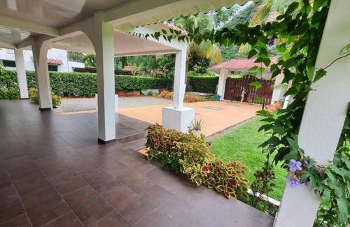 Villavicencio Villa | Casa quinta Las Palmas