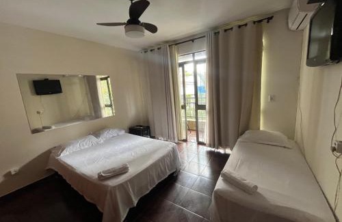 Goiania Casa | Casa Quintal Bueno! 5 quartos com ar split e internet ultra! Perto do melhor de Goiânia! Marista Parques Areião e Vaca Brava Hospital Premium Mater Dei Blue Fit Perdomo Goiânia Shopping!