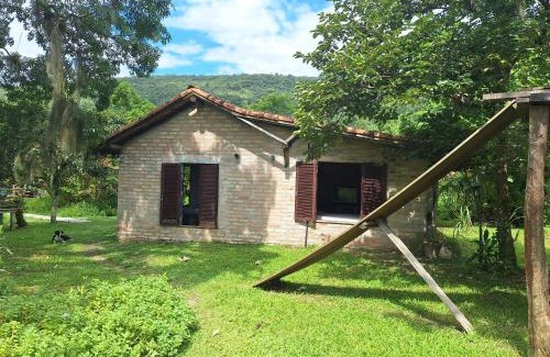 Ratones Chalet De Esquí | Casa rústica divertida
