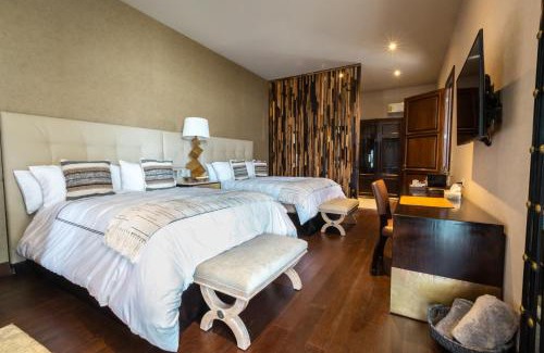 San Miguel de Allende Hotel | Casa Raíces Hotel Luxury & Viñedo