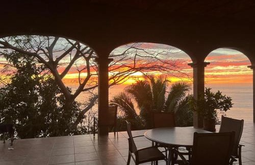 Lo de Marcos Casa | Casa Rebeca - Hill Serenity
