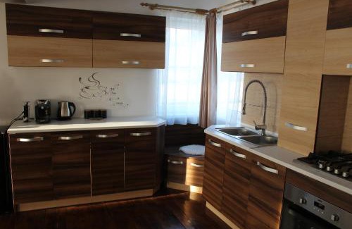 Toplita Casa | Casa Retro Toplița