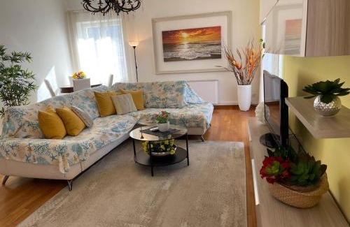 Rezza Casa | Casa Riviera
