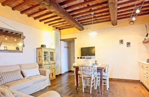 Pieve Fosciana Casa | Casa Robia A, fully refundable with voucher*: A characteristic and welcoming apartment that is part of a villa, surrounded by Garfagnana Valley, with Free WI-FI.