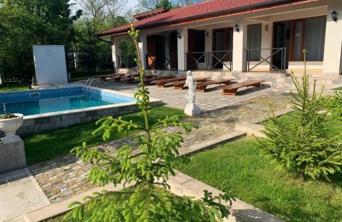 Eselnita Casa | Casa Romana