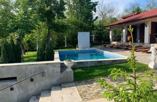Eselnita Casa | Casa Romana