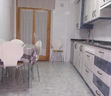 Alcaniz Apartamento | Casa Rosa