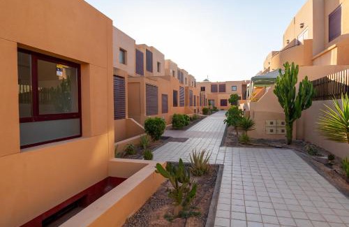 Caleta de Fuste Apartamento | Casa Rosa - in the center of Caleta de Fuste