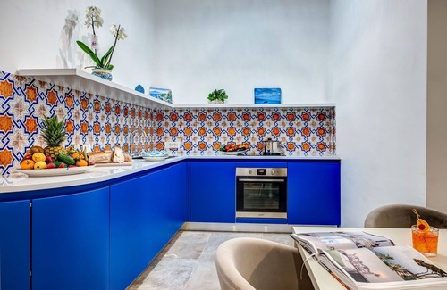 Seiano Apartamento | CASA ROSADA - Spectacular Waterfront Villa with Pool and View of Mount Vesuvius