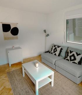 Bad Homburg v.d. Hoehe Apartamento | Casa Rossa - Apartment - neu renoviert - Nähe Frankfurt