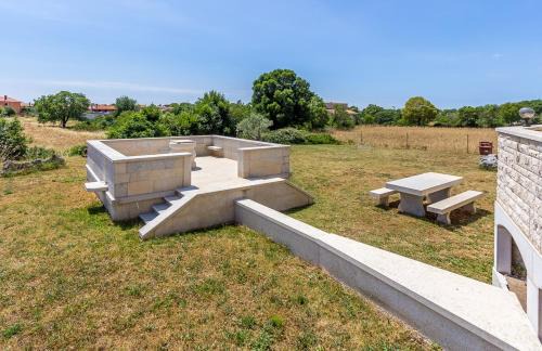 Muntic Apartamento | Casa Rossa