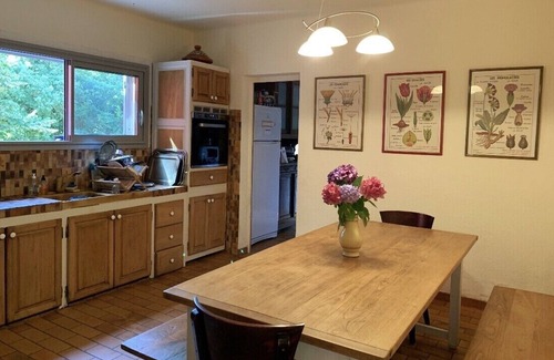 Tavera Casa | Casa Rossa is a large family house surrounded by greenery!