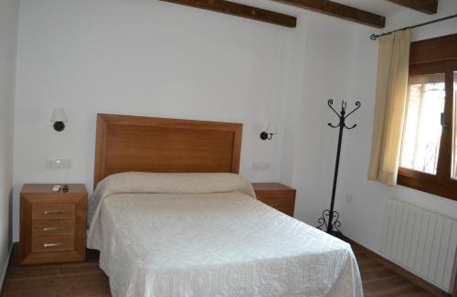 Fuenlabrada de los Montes Casa | Casa Rural La Madroña