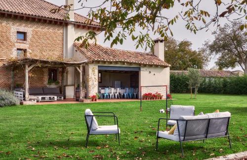 Villaturde Villa | Casa Rural Nogalia