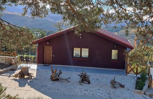 Hoyos del Espino Chalet De Esquí | Casa Rural Alta Ladera