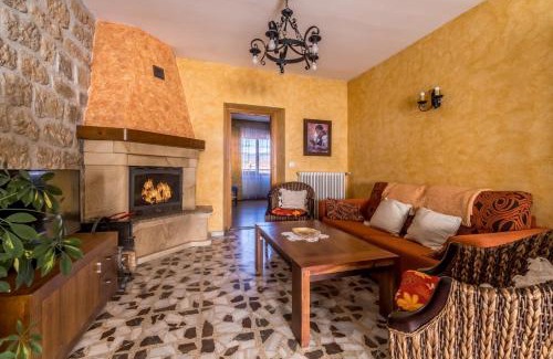 Canicosa de la Sierra Casa | Casa Rural Bocanegra